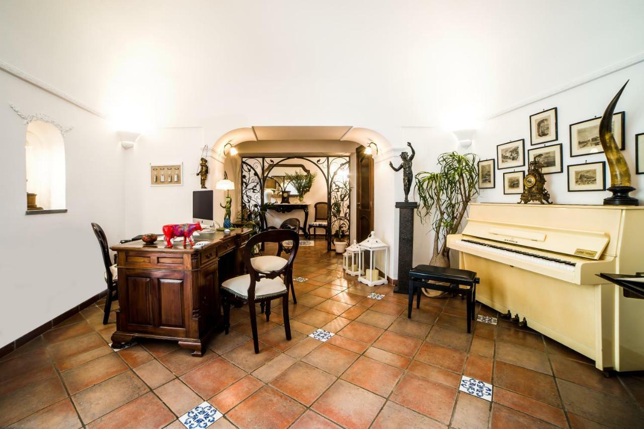 Maison Fernanda Hotel SantʼAgata sui Due Golfi Buitenkant foto